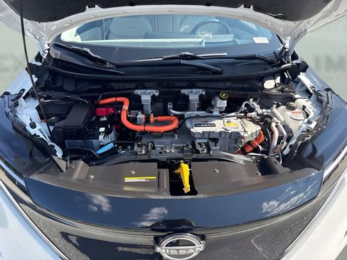 Used 2024 Nissan Ariya AWD image 22