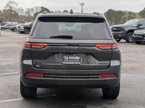 Used 2024 Jeep Grand Cherokee Limited w/ Black Appearance Package image 8