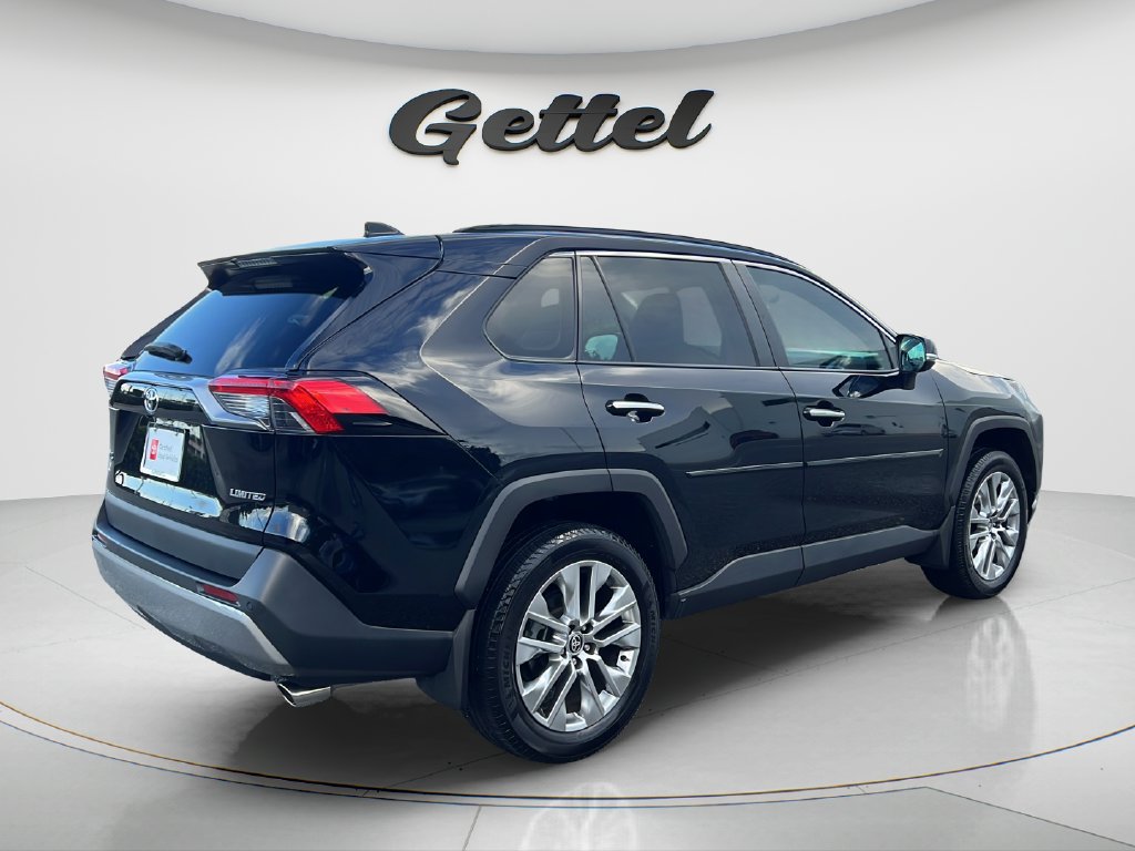 Used 2024 Toyota RAV4 Limited FWD image 5