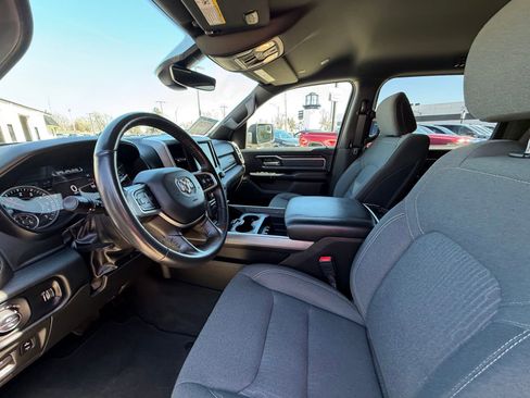 Used 2022 RAM 1500 Big Horn AWD/4WD image 4