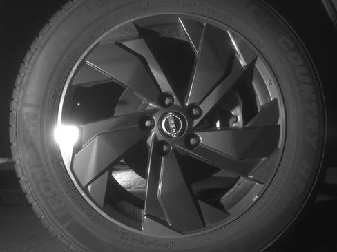 Used 2025 Nissan Rogue SV FWD image 13