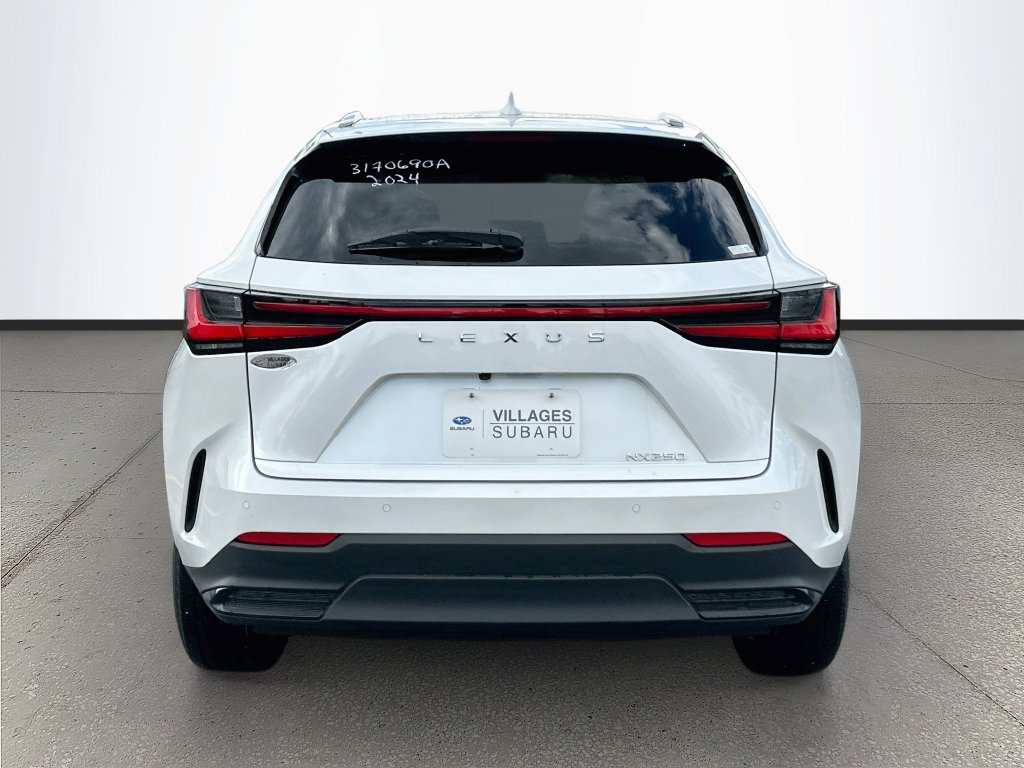 Used 2024 Lexus NX 250 FWD w/ Towing Package (2000 Lbs) image 6