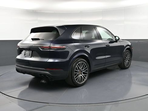 Used 2021 Porsche Cayenne AWD/4WD image 8