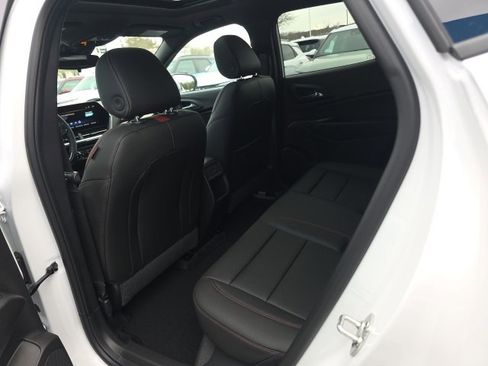 New 2026 Chevrolet Trax RS w/ Sunroof Package image 27