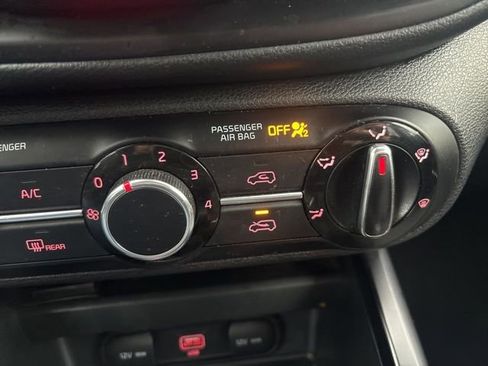 Used 2022 Kia Soul LX w/ Technology Package image 25