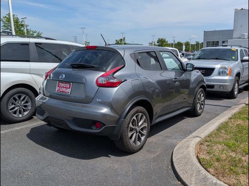 Used 2017 Nissan Juke SV FWD image 7