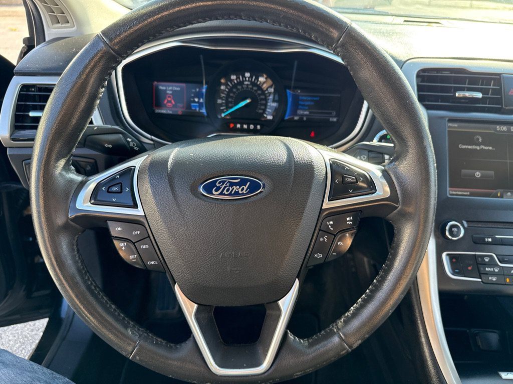 Used 2016 Ford Fusion SE w/ Equipment Group 202A FWD image 14