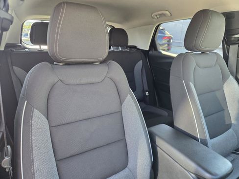 Used 2025 Chevrolet TrailBlazer LS w/ LS Convenience Package FWD image 31