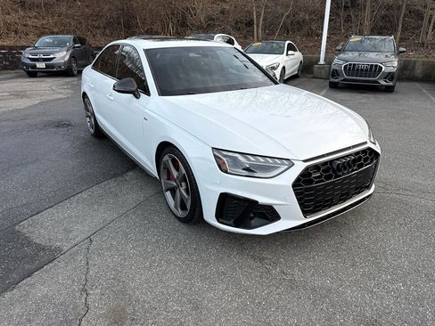 Used 2023 Audi A4 2.0T Premium Plus w/ Premium Plus Package image 3