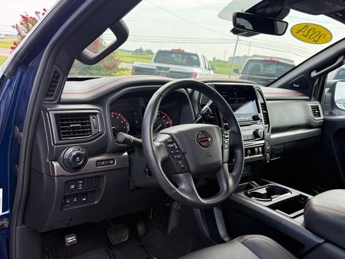 Used 2024 Nissan Titan PRO-4X w/ Pro-4x Convenience Package AWD/4WD image 3