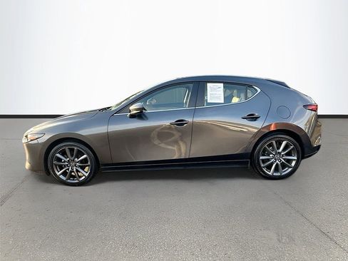 Used 2021 MAZDA MAZDA3 s image 4