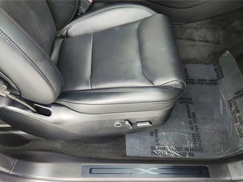 Used 2022 Tesla Model X image 21