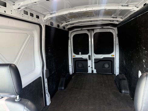 Used 2023 Ford Transit 250 Medium Roof AWD w/ Load Area Protection Package image 11