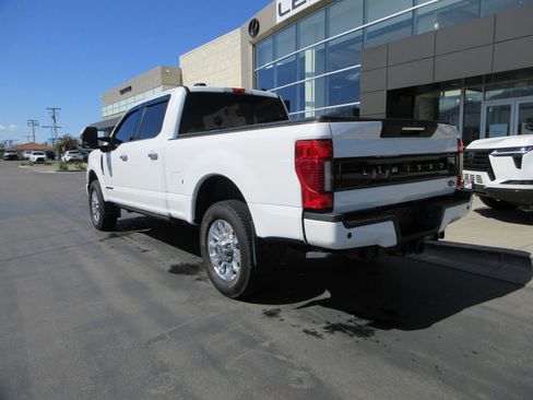 Used 2022 Ford F350 Limited AWD/4WD image 7