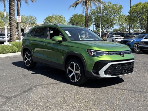 New 2026 Volkswagen Taos SEL AWD/4WD image 5