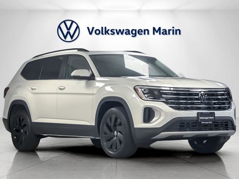 New 2026 Volkswagen Atlas SE image 7