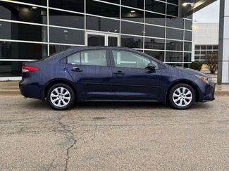 Used 2022 Toyota Corolla LE video 2
