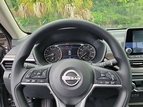 New 2026 Nissan Altima 2.5 SV AWD/4WD image 21