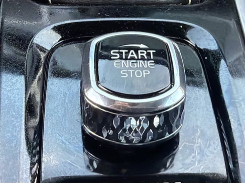 Used 2019 Volvo XC90 T6 R-Design w/ Advanced Package image 35