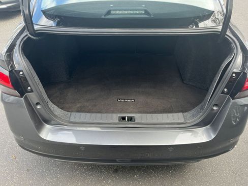 Used 2025 Nissan Versa SV FWD image 29