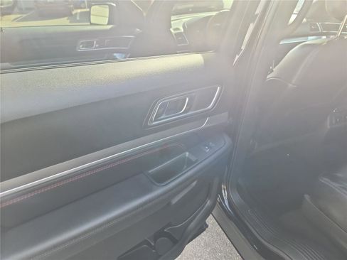 Used 2019 Ford Explorer Sport w/ Equipment Group 401A image 16
