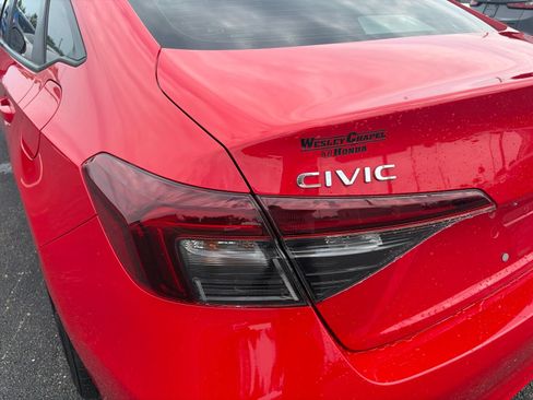 Used 2025 Honda Civic Sport image 16