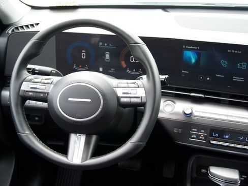 Used 2025 Hyundai Kona SEL FWD image 13