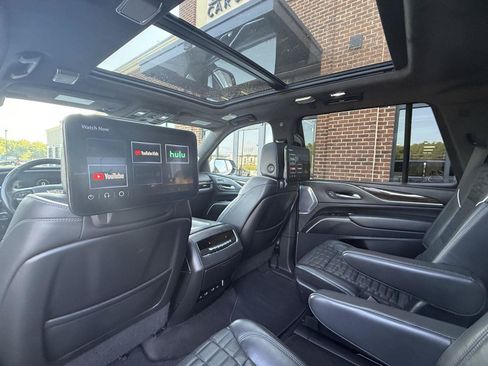 Used 2022 Cadillac Escalade Sport Platinum AWD/4WD image 21