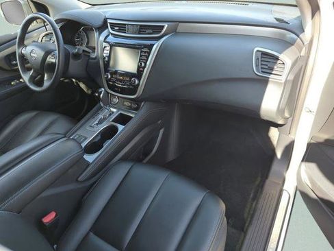 Certified 2024 Nissan Murano SV image 22