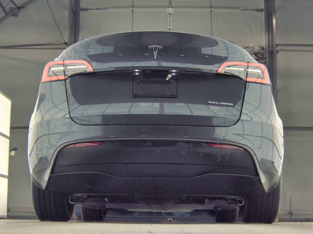 Used 2023 Tesla Model Y Long Range AWD/4WD image 9