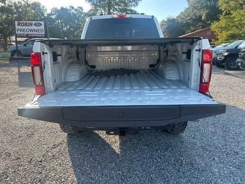 Used 2021 Ford F250 Platinum w/ FX4 Off-Road Package AWD/4WD image 23