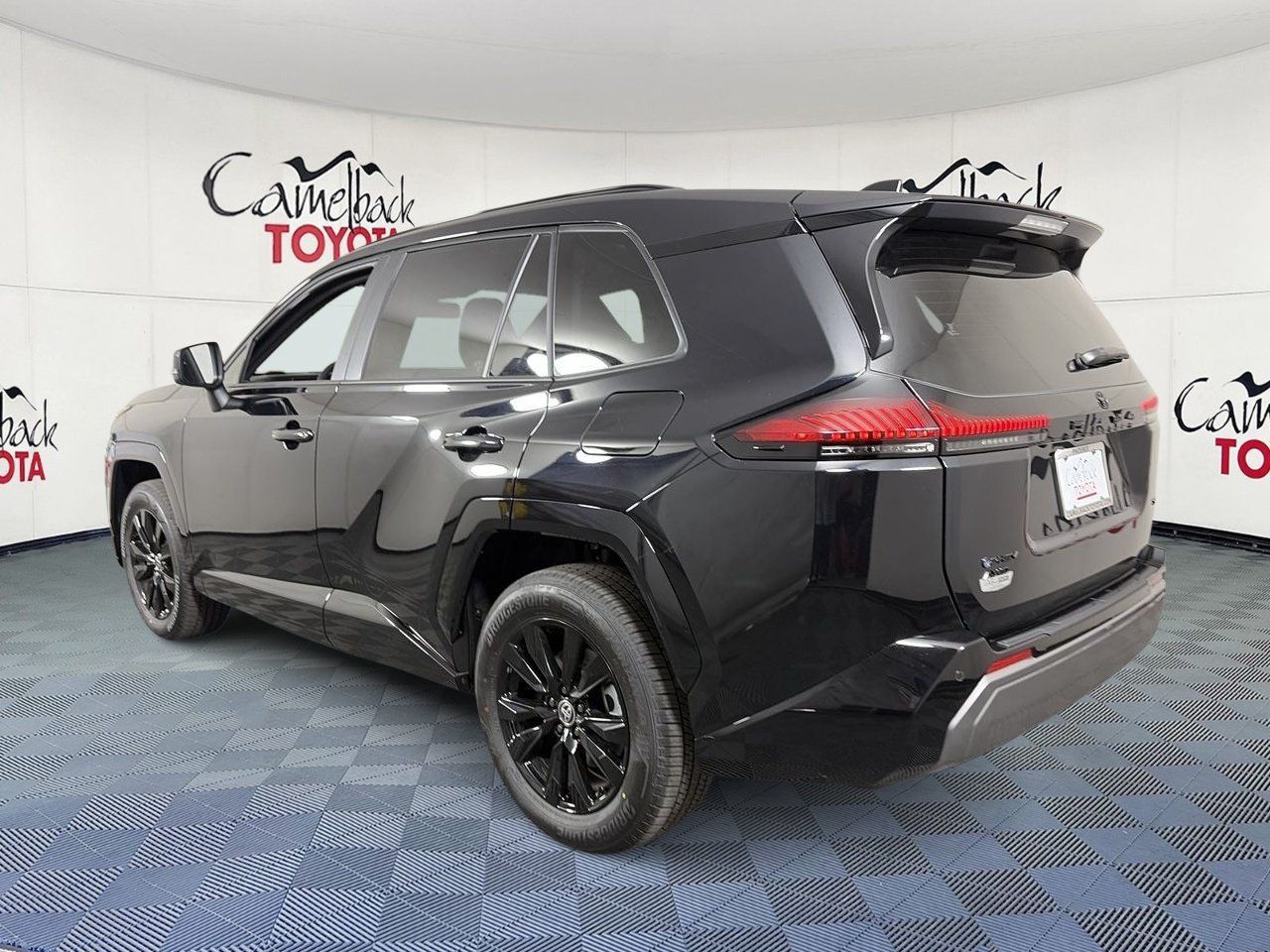 Used 2026 Toyota RAV4 SE w/ Weather Package AWD/4WD image 6