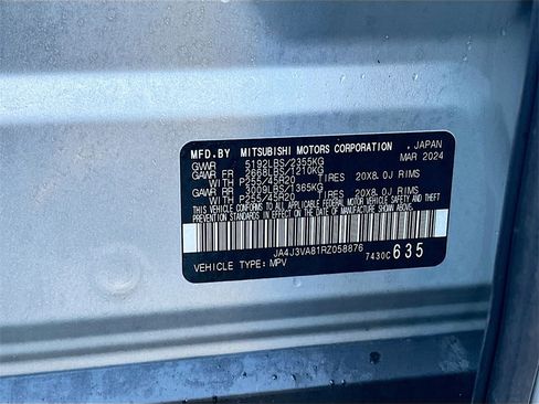 Used 2024 Mitsubishi Outlander FWD image 28