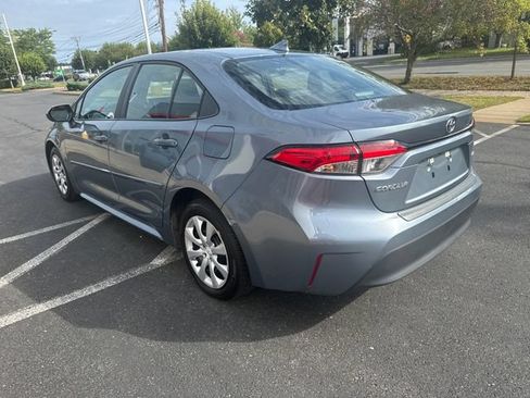 Used 2024 Toyota Corolla LE FWD image 5