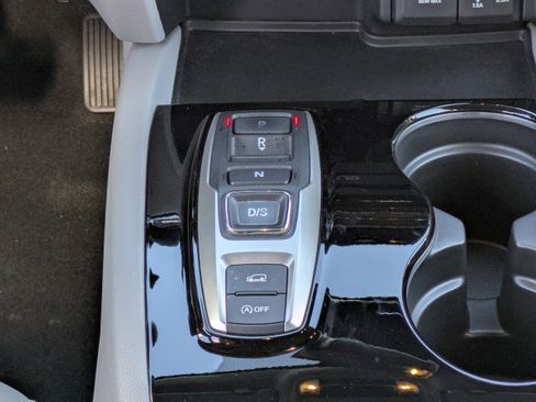 Used 2018 Honda Pilot Elite image 15