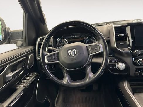 Used 2022 RAM 1500 Laramie AWD/4WD image 12