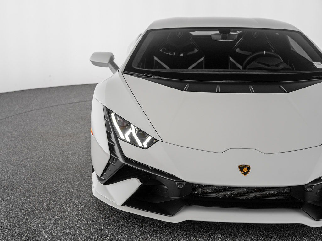 Used 2024 Lamborghini Huracan Tecnica RWD image 38