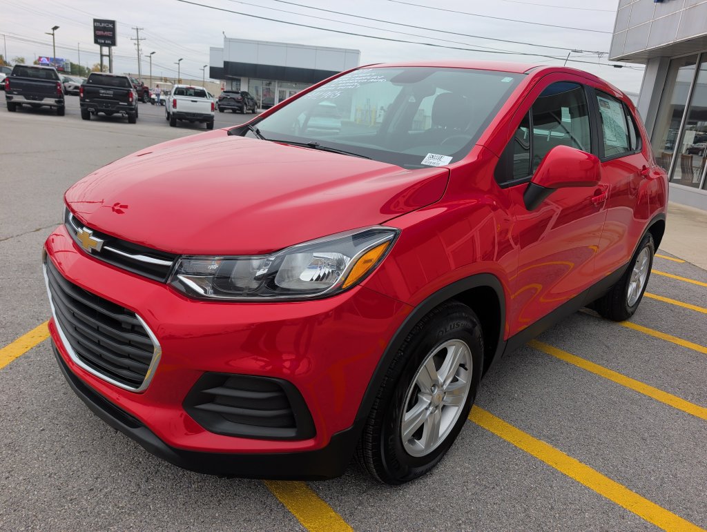 Used 2020 Chevrolet Trax LS FWD image 3