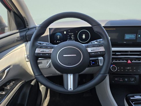 New 2026 Hyundai Tucson Limited FWD image 21