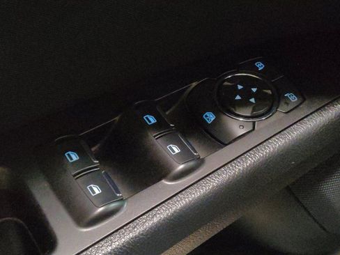 Used 2018 Ford Fusion SE w/ Equipment Group 201A image 27