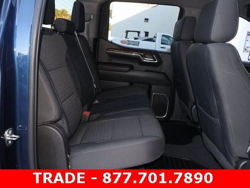 Certified 2022 GMC Sierra 1500 SLE image 18