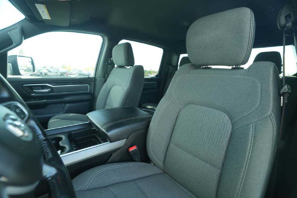 Used 2021 RAM 1500 Big Horn AWD/4WD image 40
