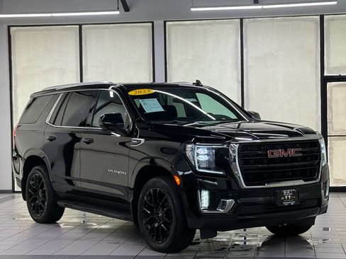 Certified 2023 GMC Yukon SLE AWD/4WD image 1
