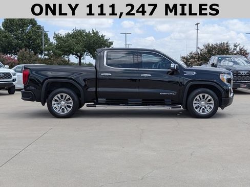 Used 2022 GMC Sierra 1500 Denali w/ Driver Alert Package II AWD/4WD image 4