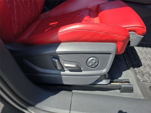 Used 2018 Audi SQ5 Premium Plus image 37