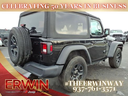 Used 2022 Jeep Wrangler Sport image 7