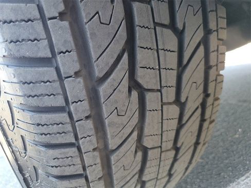 Certified 2024 Nissan Titan SV image 34