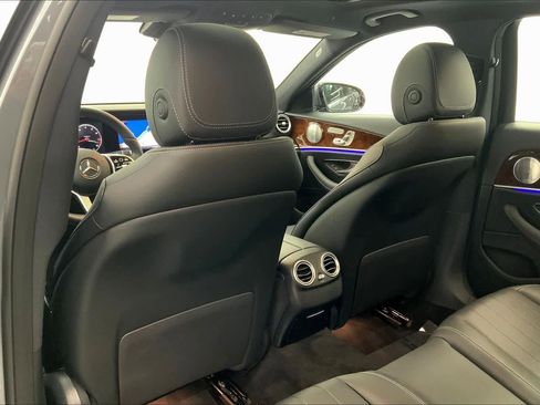 Used 2020 Mercedes-Benz E 350 Sedan image 16
