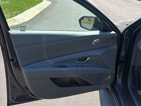 New 2026 Hyundai Elantra Sport FWD image 11