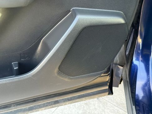 Used 2021 Toyota Highlander XLE image 16